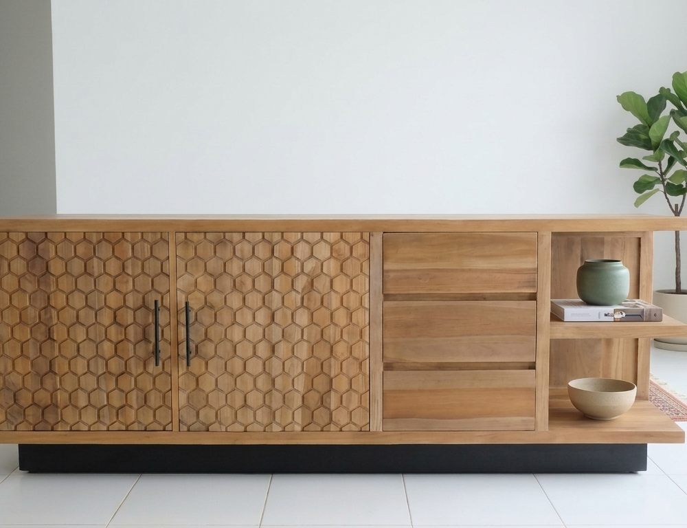 Honey Sideboard with 2 doors 3 drawers